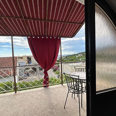 Villa Lorenta Apartments Primošten المظهر الخارجي الصورة