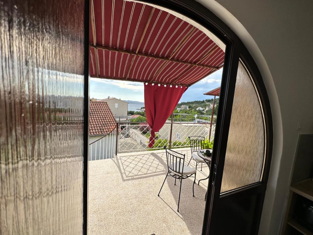 Villa Lorenta Apartments Primošten المظهر الخارجي الصورة