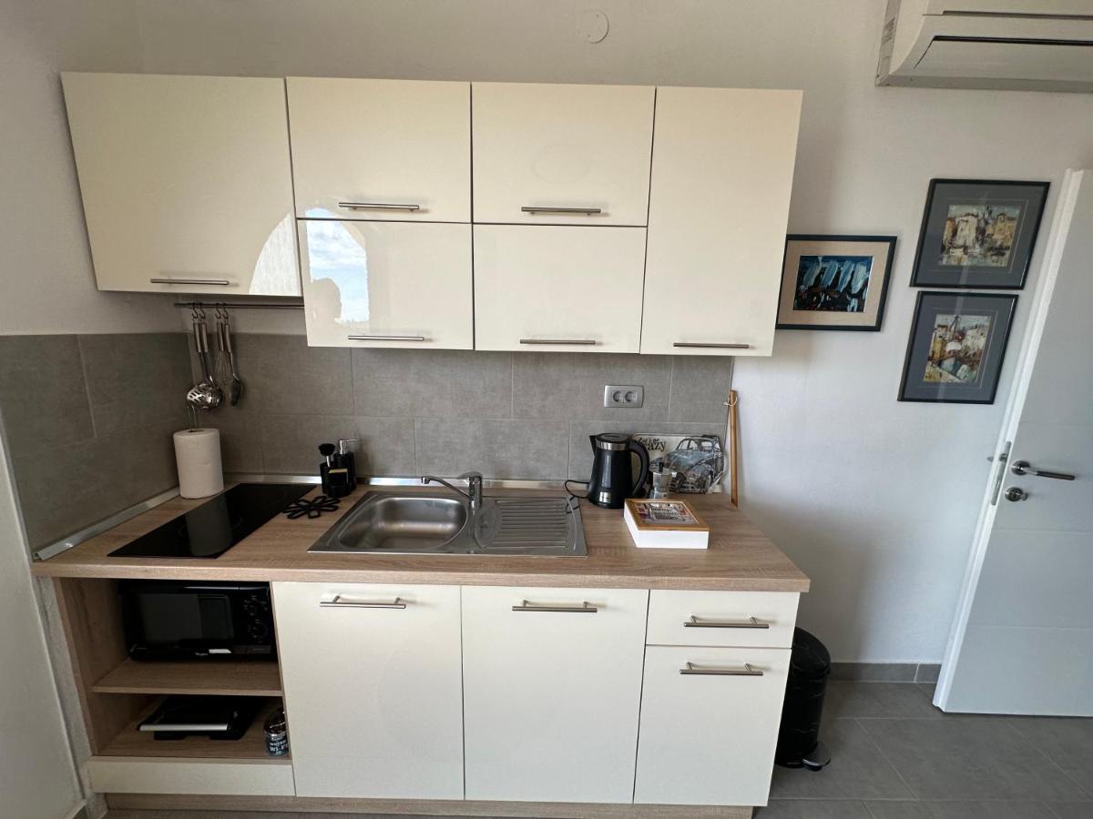 Villa Lorenta Apartments Primošten المظهر الخارجي الصورة