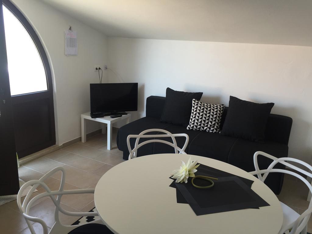 Villa Lorenta Apartments Primošten المظهر الخارجي الصورة