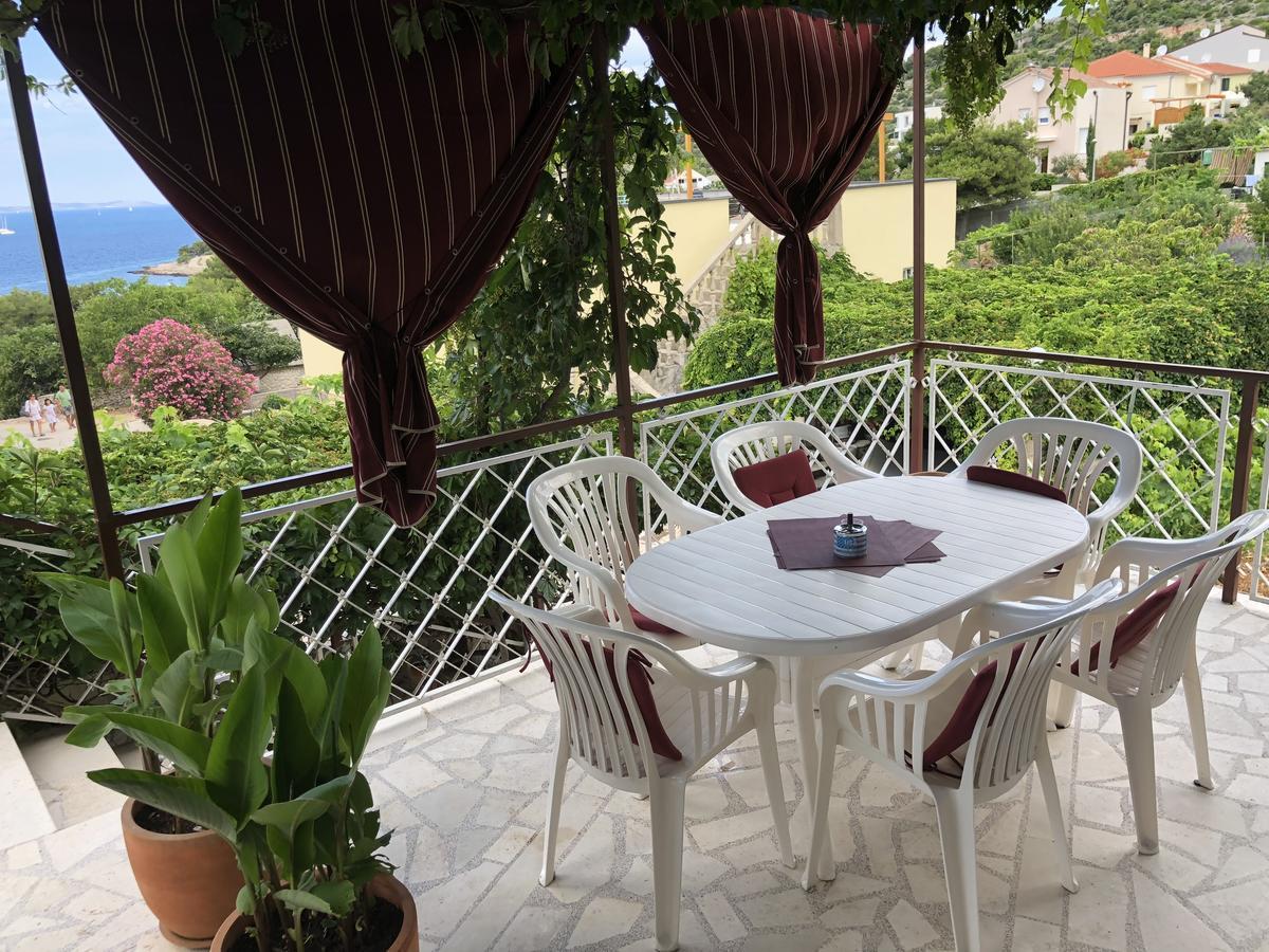 Villa Lorenta Apartments Primošten المظهر الخارجي الصورة