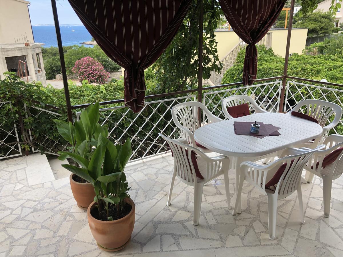Villa Lorenta Apartments Primošten المظهر الخارجي الصورة