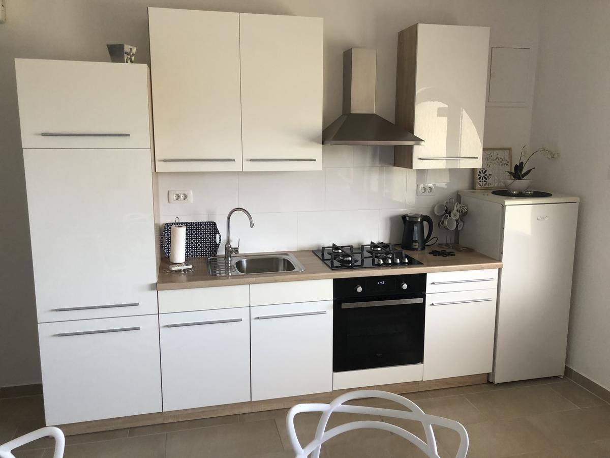 Villa Lorenta Apartments Primošten المظهر الخارجي الصورة